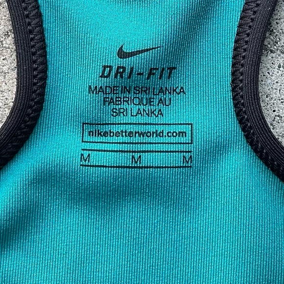 Nike Pro teal Dri-Fit Classic Giraffe Racerback Sports Bra Womans Size Medium - Picture 4 of 6